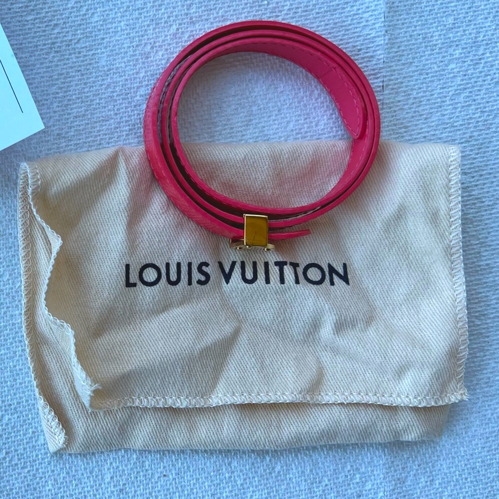Louis Vuitton Vernis wrap bracelet in Color Framboise